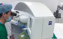 Phẫu thuật mắt miễn phí cho chiến sĩ Hải quân