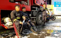 Sự hy sinh thầm lặng của những người lính cứu hỏa trong đám cháy chung cư Carina