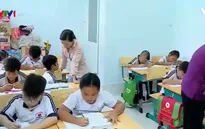 Lớp học tình thương miền sông nước An Giang