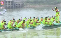 Rộn ràng lễ hội bơi chải Sông Lô trong dịp giỗ Tổ Hùng Vương