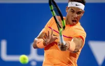 Nadal đạt 400 chiến thắng trên mặt sân đất nện