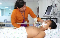 Bé trai thập tử nhất sinh trong cảnh gia đình khánh kiệt
