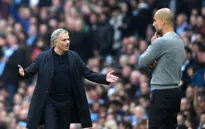 Dư âm Man City - Man Utd: Mourinho thì thầm điều gì với Guardiola cuối trận?