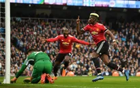 Bảng xếp hạng Ngoại hạng Anh sau vòng 33: Man Utd phá hỏng ngày vui của Man City