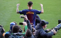 CHÍNH THỨC: Coutinho ra mắt CLB mới, Barcelona