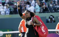Serena Williams tiếp tục lùi ngày tái xuất