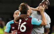 VIDEO: Cận cảnh thủ quân West Ham "giật tóc móc mắt" Paul Pogba