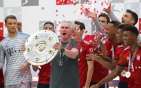Vòng 34 Bundesliga 2017/18: Bayern thua sốc ngày nhận đĩa bạc, Hamburg lần đầu tiên xuống hạng
