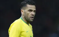Xuất hiện cầu thủ giành nhiều danh hiệu hơn cả Dani Alves