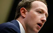 Anh yêu cầu ông chủ Facebook điều trần trước Quốc hội