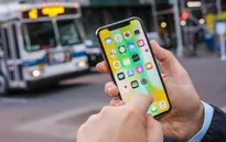 iPhone X "xưng vương", Apple cho Samsung S9 "hít khói"