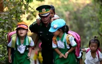 Thầy giáo mang quân hàm xanh và lớp học đặc biệt trên đảo Hòn Chuối