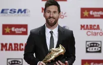 Messi vượt mặt Ronaldo với "Chiếc giày vàng" châu Âu lần thứ 5