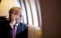 Bí mật gây sốc về cách sử dụng iPhone của Tổng thống Trump