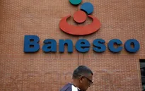 Venezuela bắt giữ 11 quan chức ngân hàng tư nhân Banesco