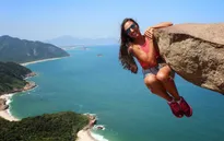 Những điểm du lịch nổi tiếng vô tình bị mạng xã hội tàn phá