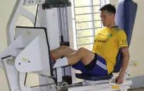 Thủ môn Nguyên Mạnh nỗ lực hồi phục sau chấn thương