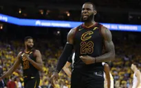 Game 1 chung kết NBA: LeBron James không "gánh nổi Cleveland Cavaliers