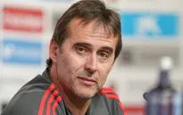 HLV Lopetegui được học trò "tâng lên mây"
