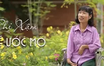 Việc tử tế: Người phụ nữ vẽ ước mơ bằng chân