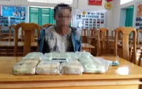 Bắt giữ đối tượng vận chuyển gần 48.000 viên ma túy tổng hợp từ Lào về Việt Nam