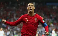 Cú sút phạt mang thương hiệu Ronaldo hạ gục De Gea