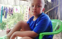 Mồ côi cha mẹ, bé 15 tuổi mắc bệnh tim khốn khó chăm em mắc bệnh bại não