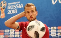 Anh - Tunisia: Harry Kane vừa đá vừa nghĩ về… Cris Ronaldo