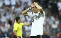 FIFA World Cup™ 2018: Huyền thoại bóng đá Đức "tẩy chay" Mesut Ozil