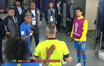 FIFA World Cup™ 2018: Neymar đợi trong đường hầm, quyết "ăn thua đủ" với trọng tài
