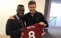 Liverpool ra mắt "siêu bom tấn" sau 1 năm chờ đợi