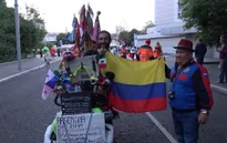 Phóng viên Thể Thao VTV tác nghiệp tại Nga: CĐV đạp xe 80.000 km cổ vũ ĐT Argentina