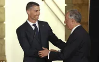 Ronaldo bảnh bao diện kiến Tổng thống Bồ Đào Nha trước thềm World Cup 2018