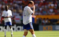 Những cú “sảy chân” hiếm có khó tin ngay tại vòng bảng World Cup