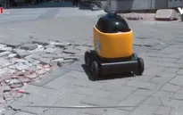 Robot giao hàng tại Trung Quốc
