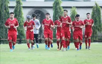 VIDEO: ĐT U23 Việt Nam tập buổi đầu tiên chuẩn bị cho ASIAD 2018