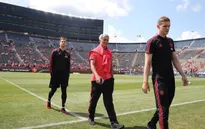 Thua thảm Liverpool, Mourinho buông lời trách cứ thượng tầng Man Utd