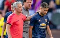 Man Utd thảm bại 1-4 trước Liverpool, HLV Mourinho thèm khát 1 tân binh nữa mùa Hè này
