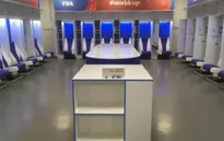 Cầu thủ Nhật Bản dọn dẹp sạch bóng phòng thay đồ sau trận thua Bỉ