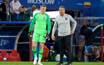 FIFA World Cup™ 2018: Bị chê...lùn, thủ thành tuyển Anh "đấu võ mồm" với Thibaut Courtois