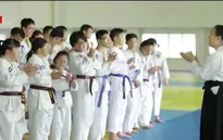 Việc tử tế: Môn võ học của tình yêu thương