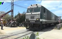 “Dừng lại quan sát trước khi qua đường ngang vì an toàn của bản thân và xã hội”