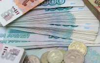 Ngân hàng Trung ương Nga can thiệp do đồng ruble sụt giá mạnh