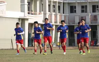 Phóng viên Thể Thao VTV tác nghiệp tại ASIAD 2018: ĐT Olympic Việt Nam tập nhẹ trước trận gặp Olympic Nepal
