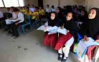 12 trường học ở Pakistan bị tấn công