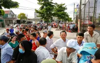 VTV Cup Ống nhựa Hoa Sen 2018: Hàng nghìn người xếp hàng dài mua vé xem ngày khai mạc