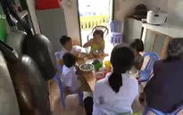 Người mẹ của những đứa con không được chào đón