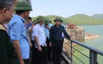 PTTg Trịnh Đình Dũng kiểm tra công tác phòng chống bão số 6 tại Quảng Ninh