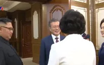 Thượng đỉnh liên Triều: Tổng thống Hàn Quốc và nhà lãnh đạo Triều Tiên tiến hành cuộc hội đàm đầu tiên