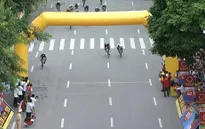 VIDEO Chặng 1 giải xe đạp quốc tế VTV Cup Tôn Hoa Sen 2018: Màn nước rút ngoạn mục về đích của David Van Eerd